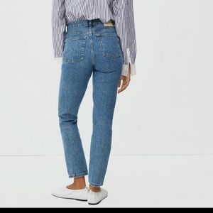 EVERLANE The 90's Cheeky Straight Jean